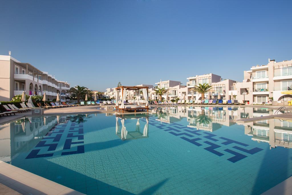 Santa Helena Beach Resort Платаньяс Экстерьер фото