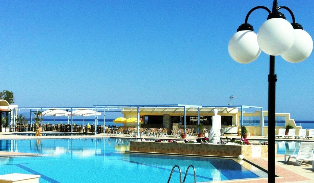 Santa Helena Beach Resort Платаньяс Экстерьер фото
