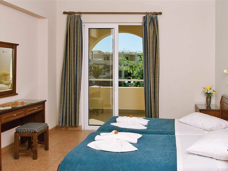 Santa Helena Beach Resort Платаньяс Экстерьер фото